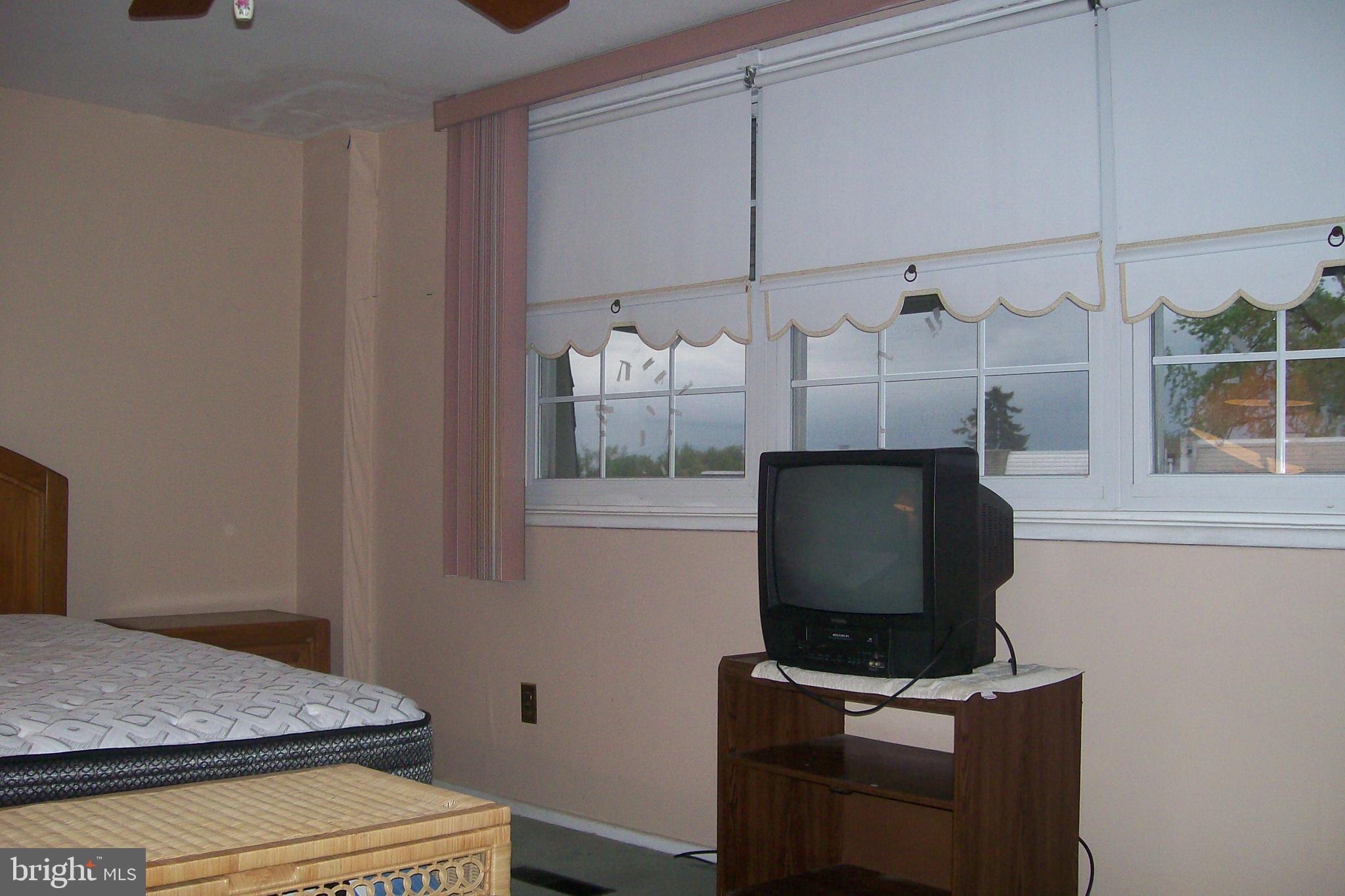4217 Lawnside Road Philadelphia, PA 19154 - Photo 20 of 38 Gallery Image 20