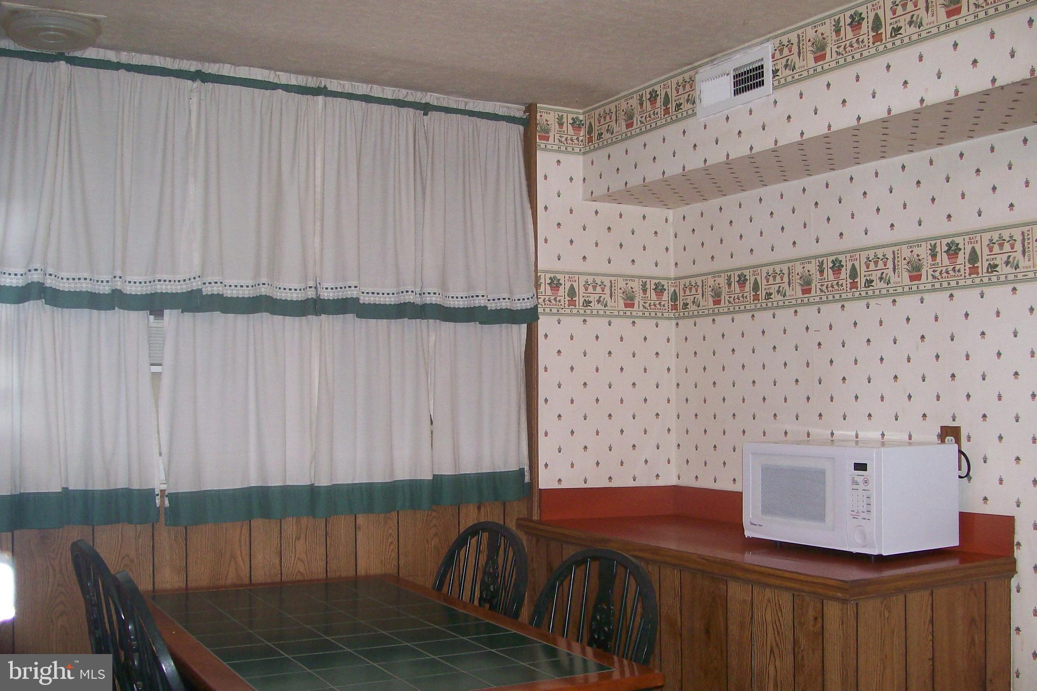 4217 Lawnside Road Philadelphia, PA 19154 - Photo 8 of 38 Gallery Image 8