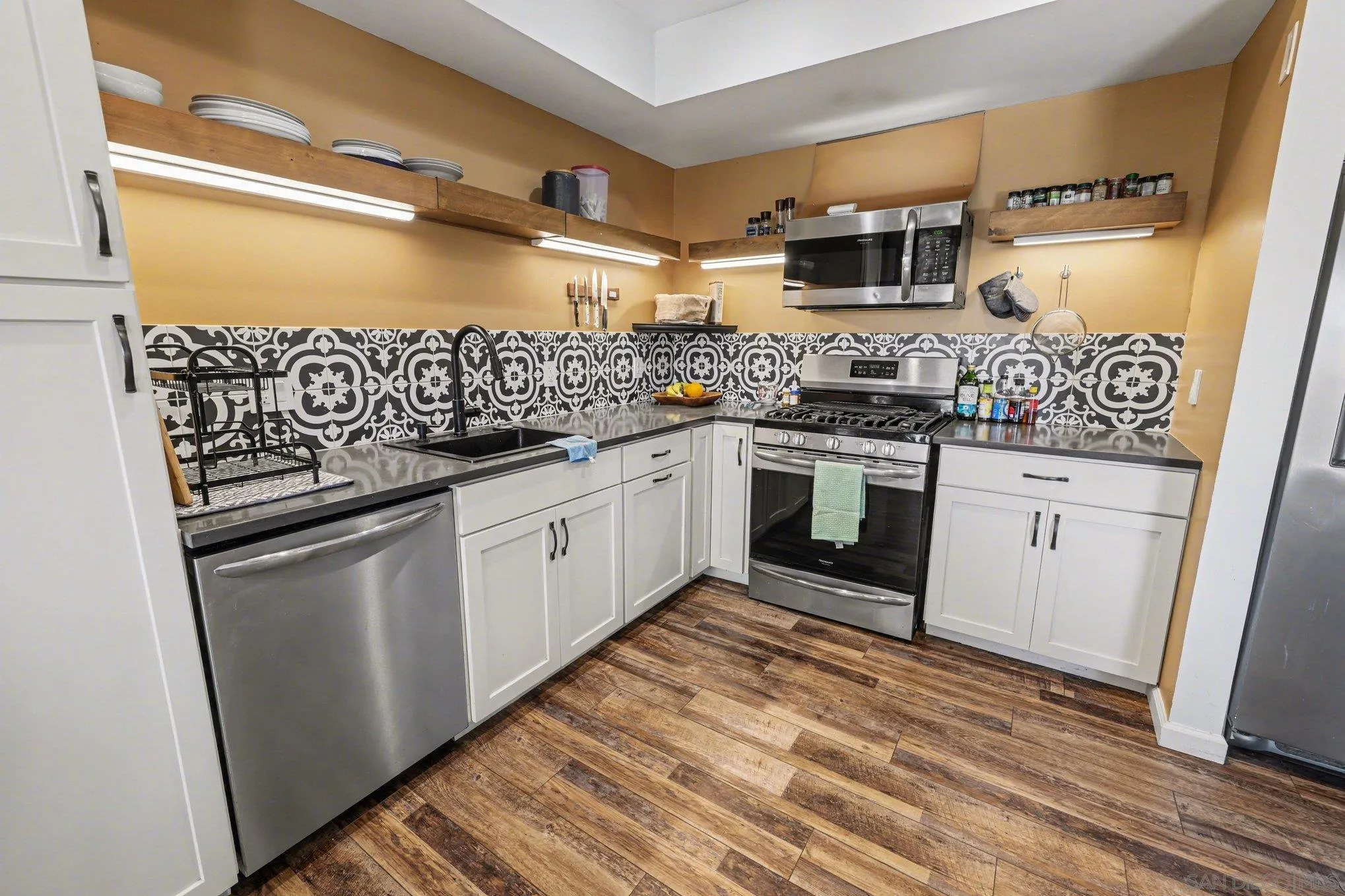 2345 Altisma Way, Unit A Carlsbad, CA 92009 - Photo 7 of 22