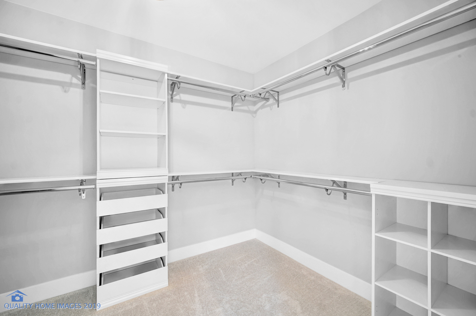 215 North Summit Street Wheaton, IL 60187 - Photo 19 of 36 a view of an empty walk in closet