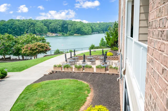 $450,000 | 1245 Graves Harbor Trail, Unit 212, Huddleston, VA 24104