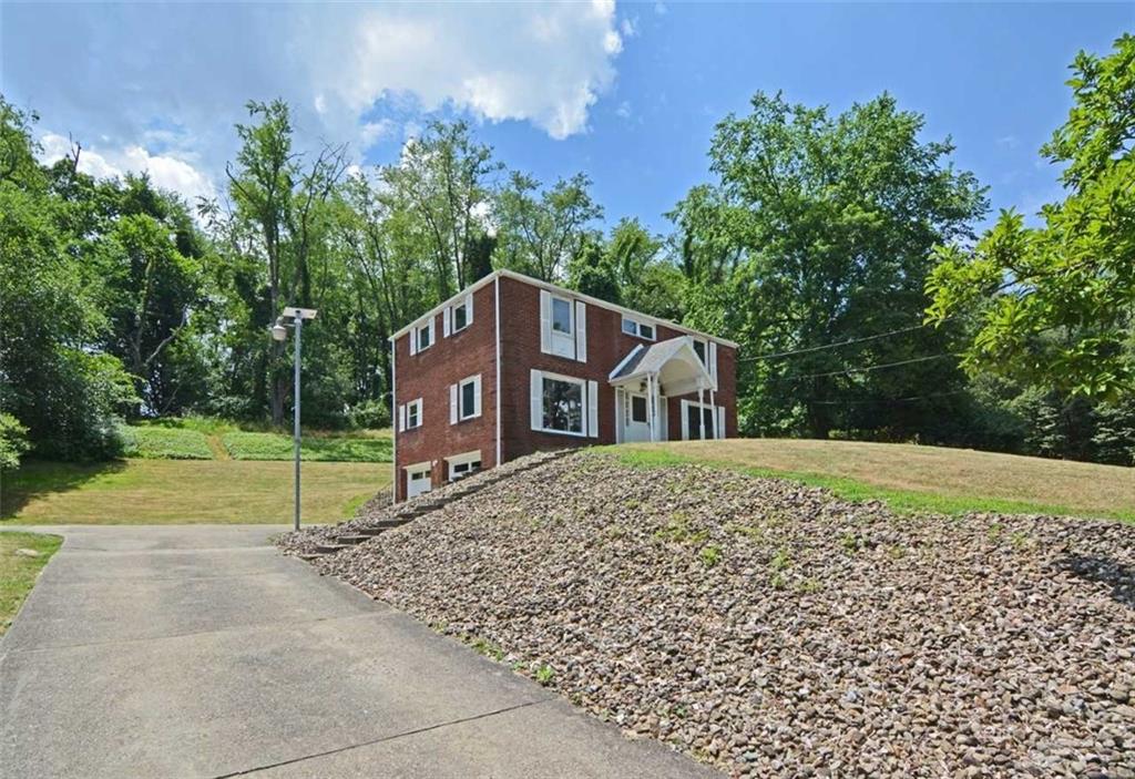 641 Ravencrest Road Pittsburgh, PA 15215 - Photo 1 of 20 Gallery Image 1