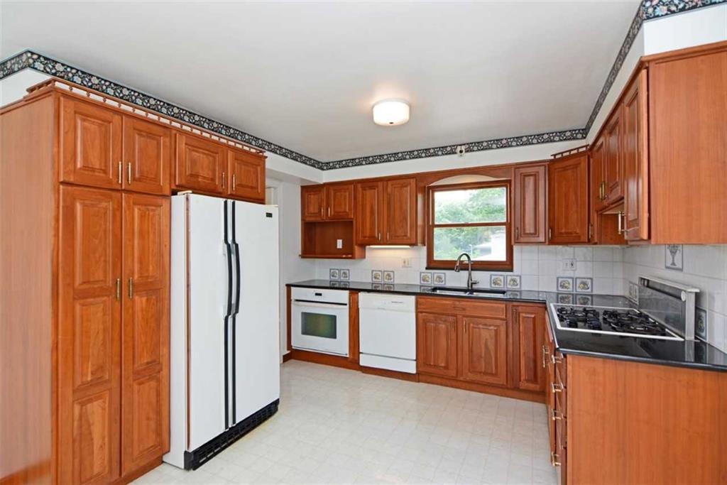 641 Ravencrest Road Pittsburgh, PA 15215 - Photo 11 of 20 Gallery Image 11