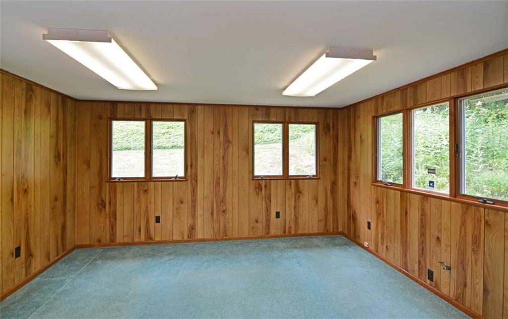 641 Ravencrest Road Pittsburgh, PA 15215 - Photo 9 of 20 Gallery Image 9