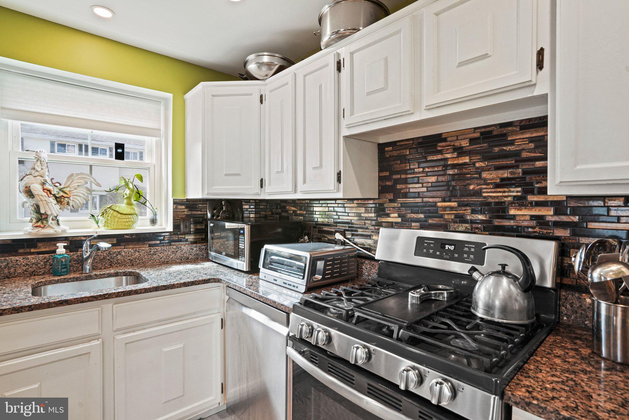 5336 Pooks Hill Road, Unit 5336 Bethesda, MD 20814 - Photo 14 of 35