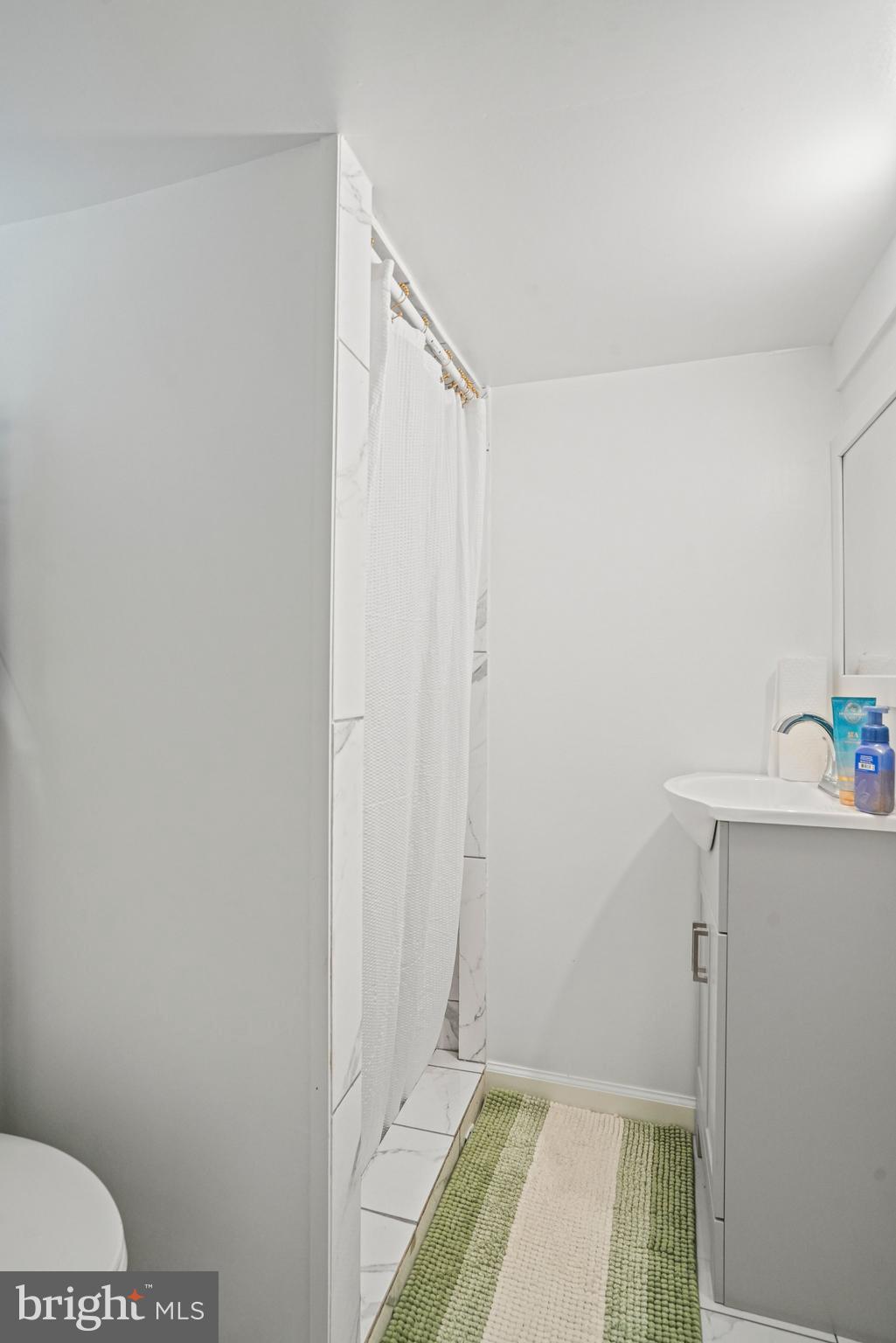 5336 Pooks Hill Road, Unit 5336 Bethesda, MD 20814 - Photo 31 of 35