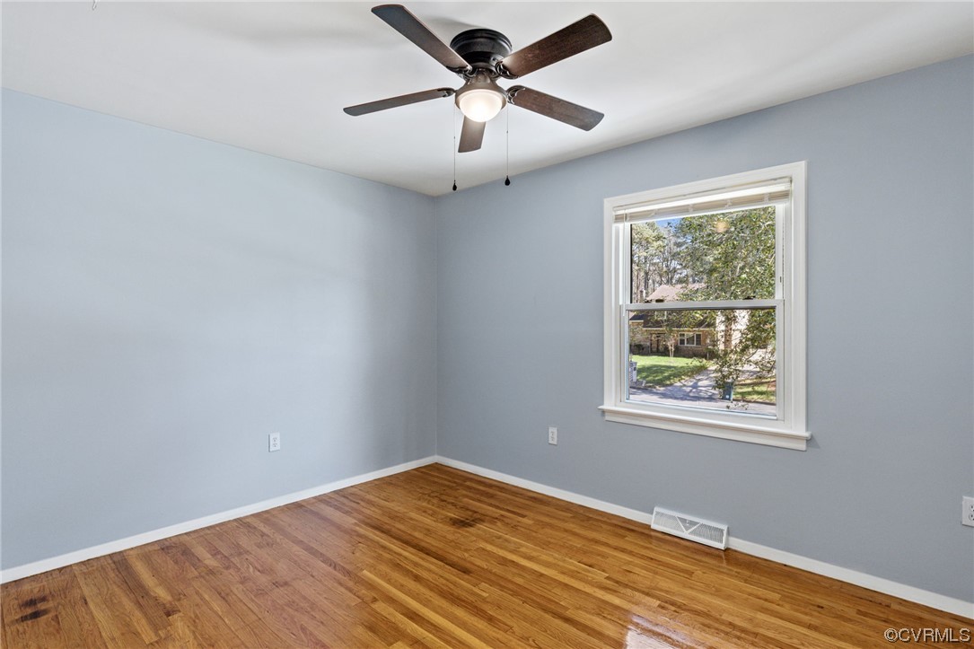 9018 Tweed Road Henrico, VA 23228 - Photo 17 of 32 Gallery Image 17