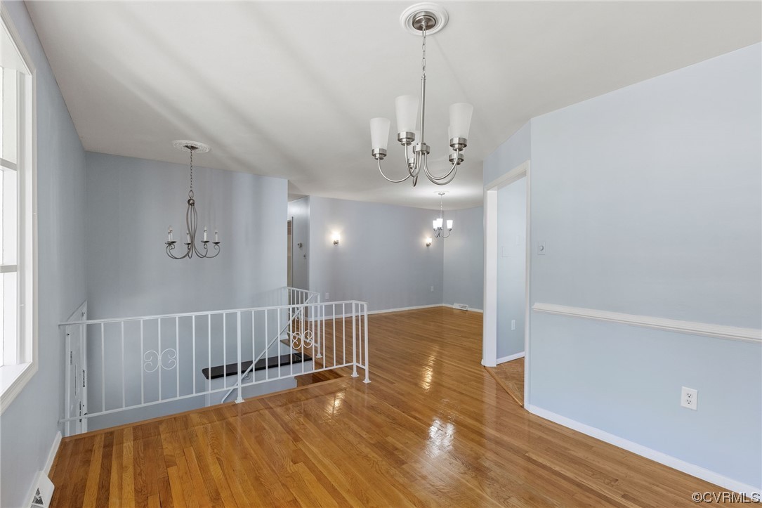 9018 Tweed Road Henrico, VA 23228 - Photo 6 of 32 Gallery Image 6