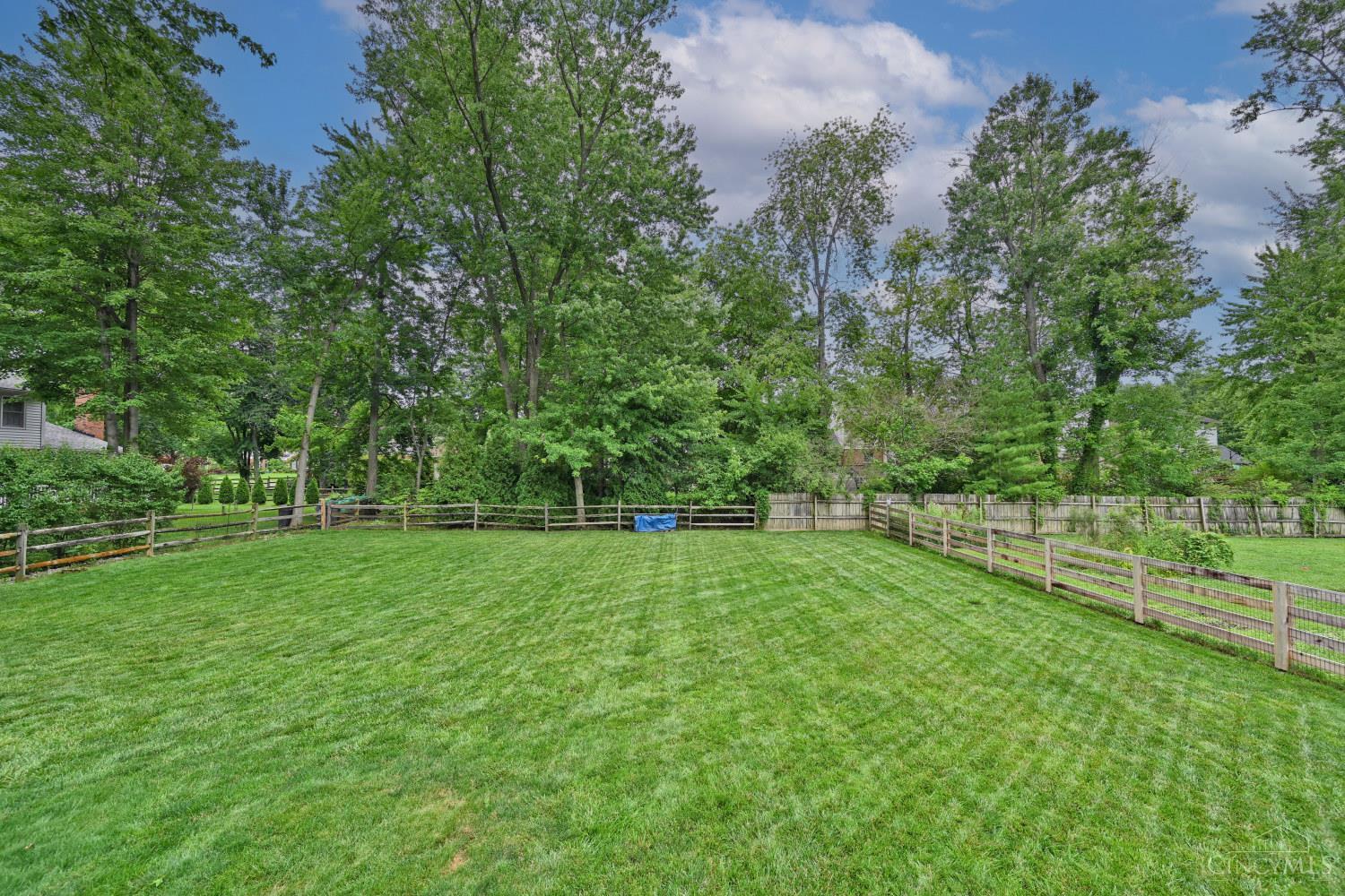 956 8 Mile Road Cincinnati, OH 45255 - Photo 31 of 34