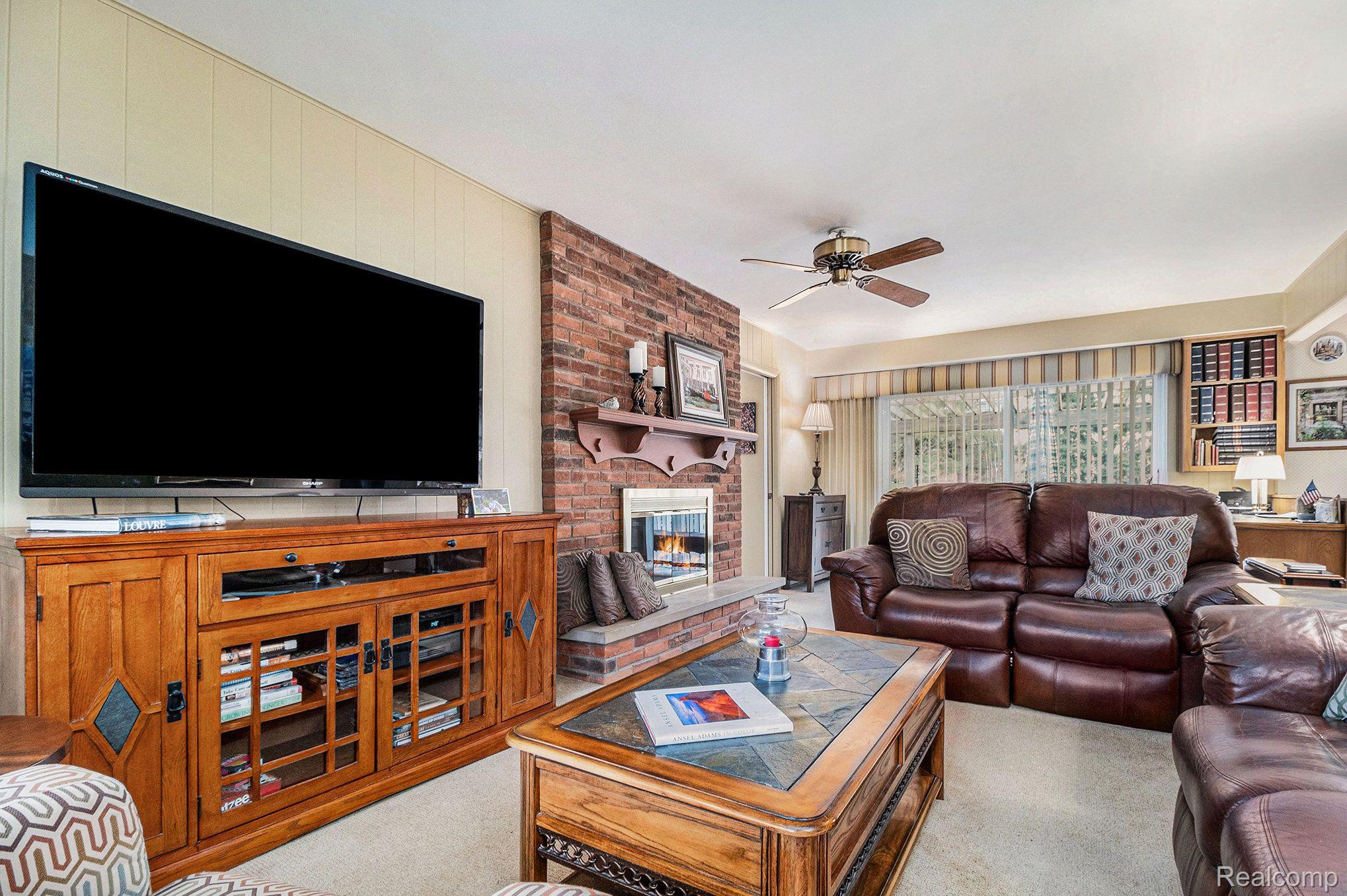 1129 Dolliver Drive Rochester, MI 48306 - Photo 5 of 48 Gallery Image 5