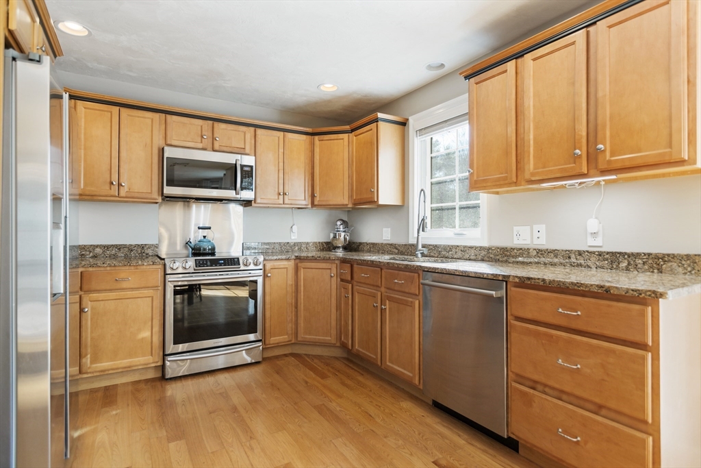 298 Mendon Road Northbridge, MA 01534 - Photo 4 of 42 Gallery Image 4