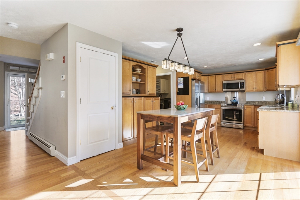 298 Mendon Road Northbridge, MA 01534 - Photo 5 of 42 Gallery Image 5