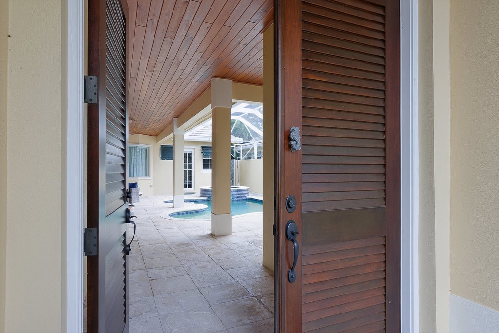9190 Spring Time Drive Vero Beach, FL 32963 - Photo 3 of 36