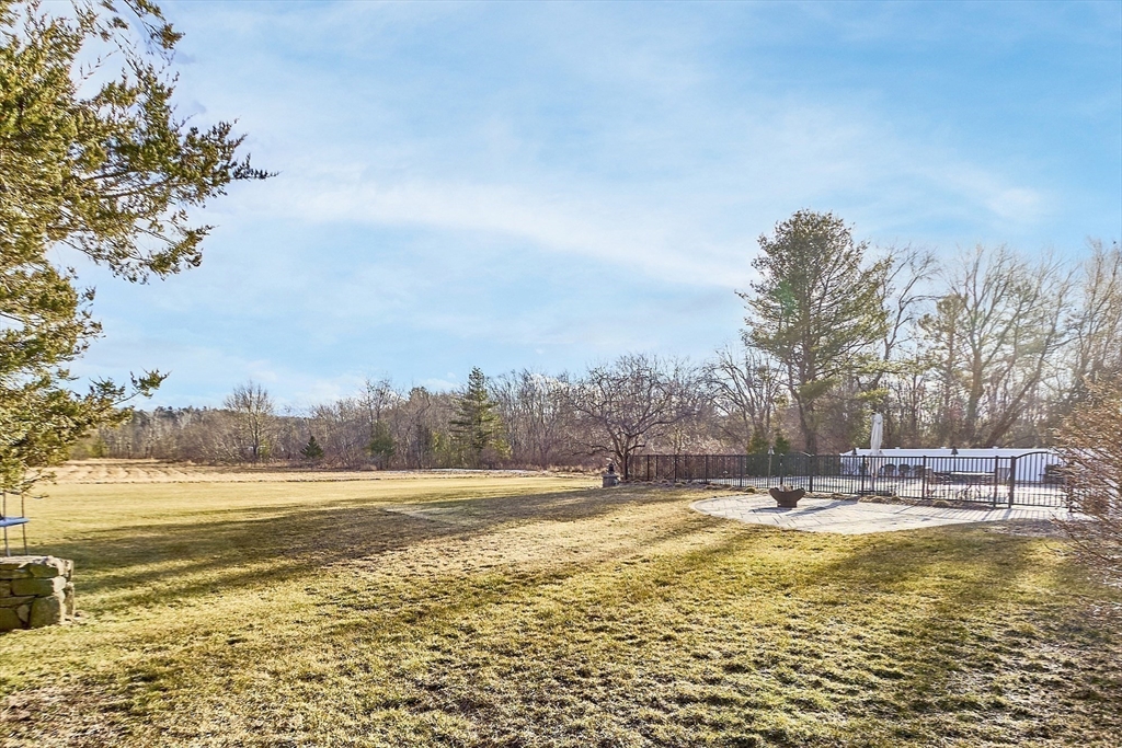 336 Lexington Road Concord, MA 01742 - Photo 40 of 41 a view of an ocean