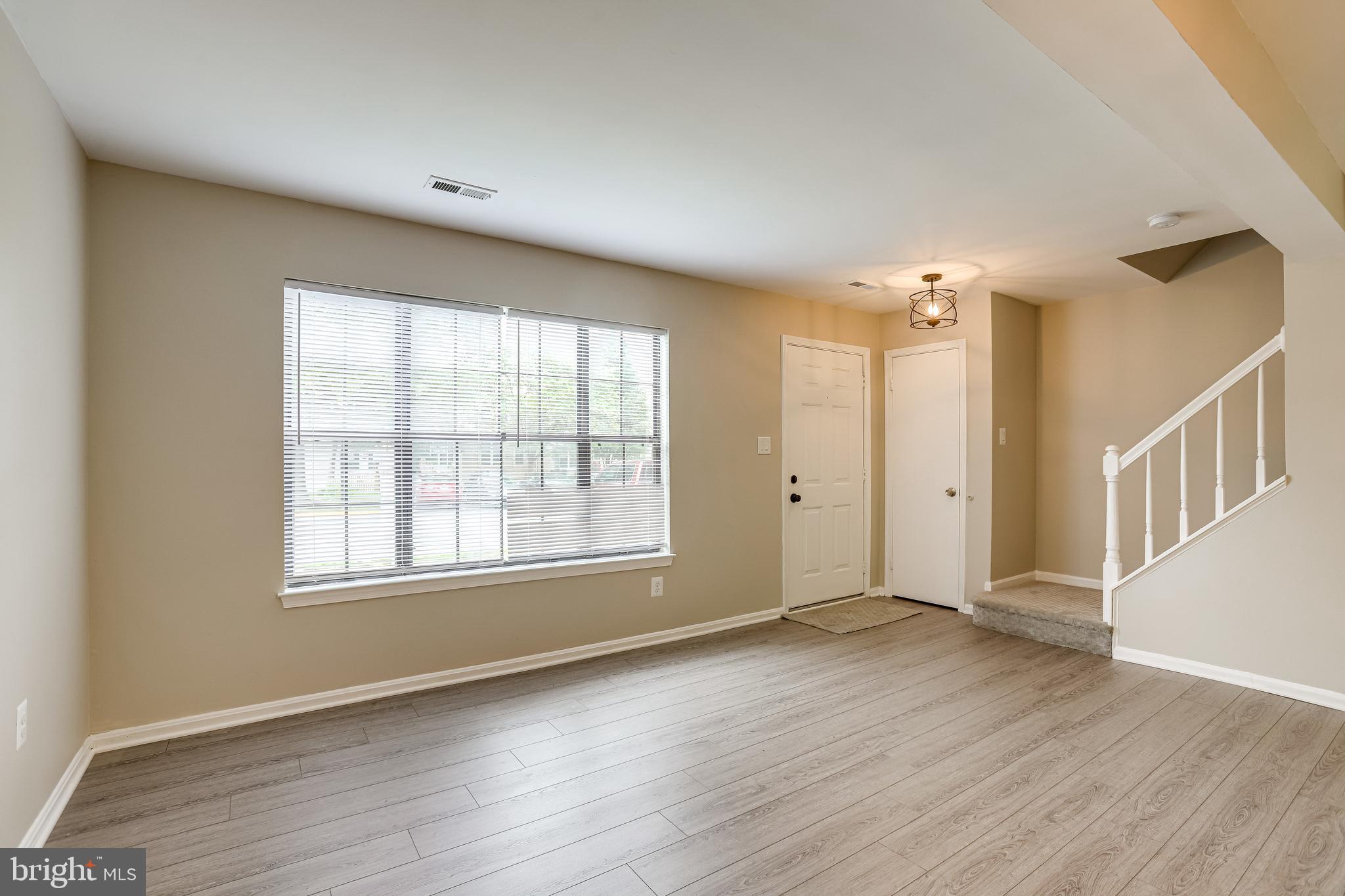 14995 Cheyenne Way Haymarket, VA 20169 - Photo 4 of 33