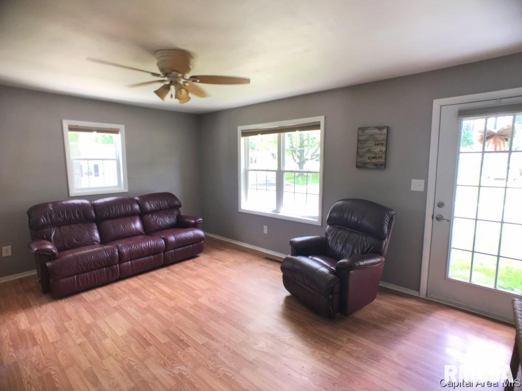 69 Windsor Road Springfield, IL 62702 - Photo 5 of 16
