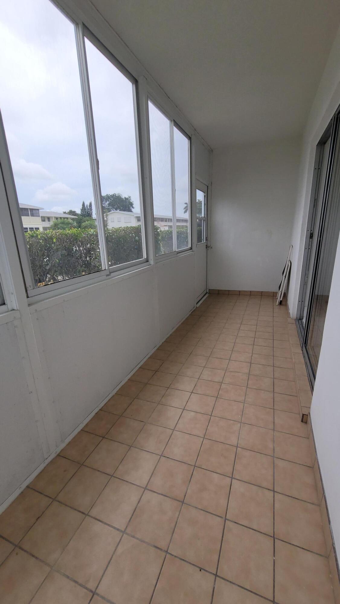 405 Windsor R West Palm Beach, FL 33417 - Photo 20 of 51 19