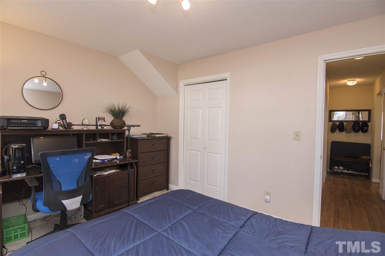 4416 Emmit Drive Raleigh, NC 27604 - Photo 17 of 28 a workspace with furniture