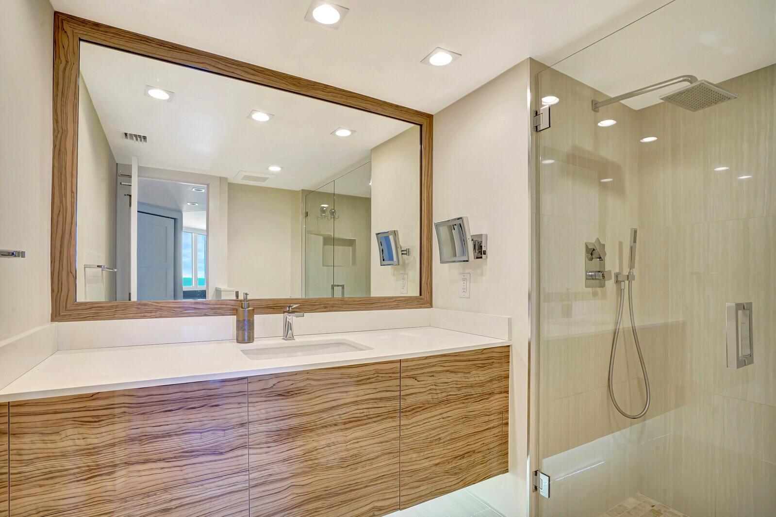 550 South Ocean Boulevard, Unit 1005 Boca Raton, FL 33432 - Photo 18 of 36 550 PHOTO 36