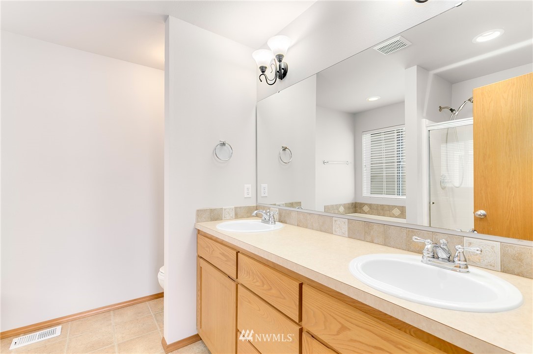 7049 Inlay Street Southeast Lacey, WA 98513 - Photo 17 of 25 Gallery Image 17