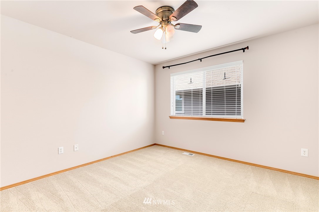 7049 Inlay Street Southeast Lacey, WA 98513 - Photo 18 of 25 Gallery Image 18