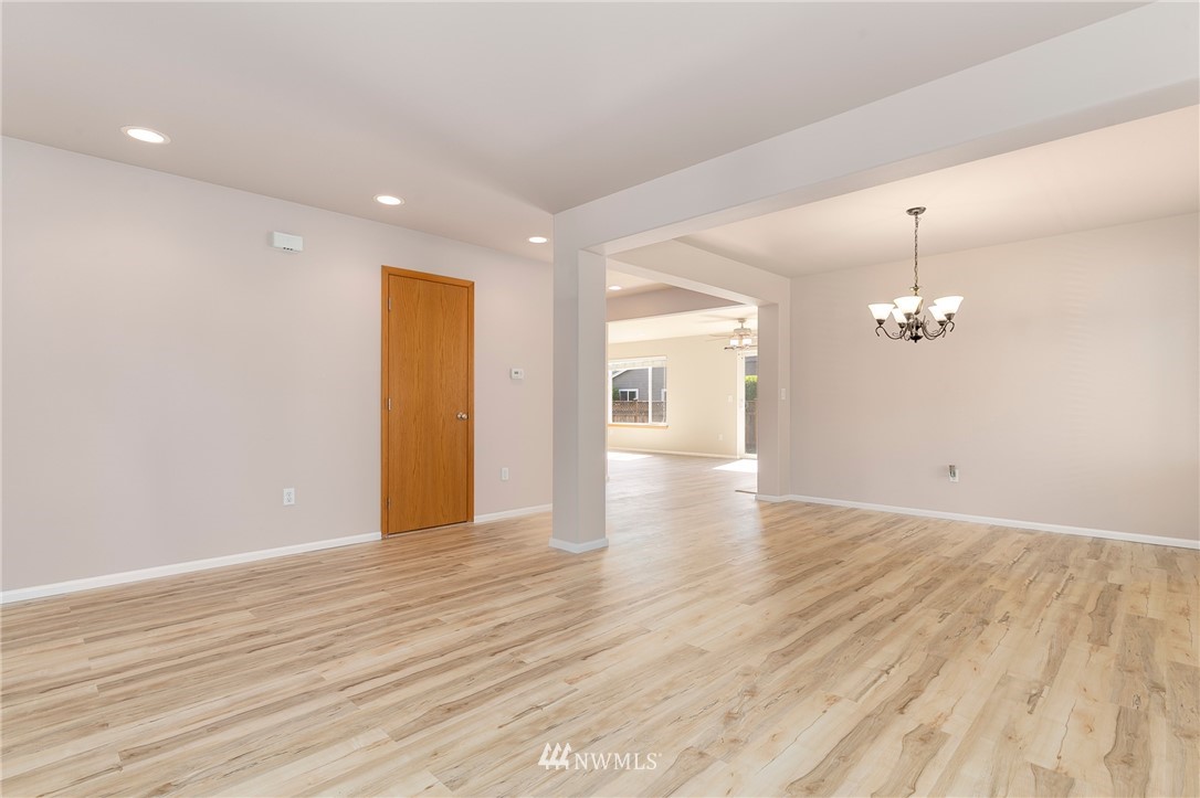 7049 Inlay Street Southeast Lacey, WA 98513 - Photo 5 of 25 Gallery Image 5