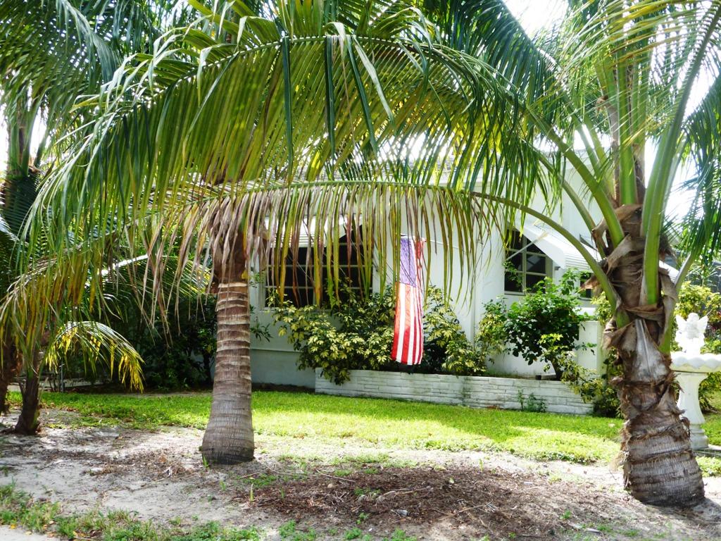 1607 High Ridge Road Lake Worth, FL 33461 - Photo 14 of 45 1607 High Ridge 002
