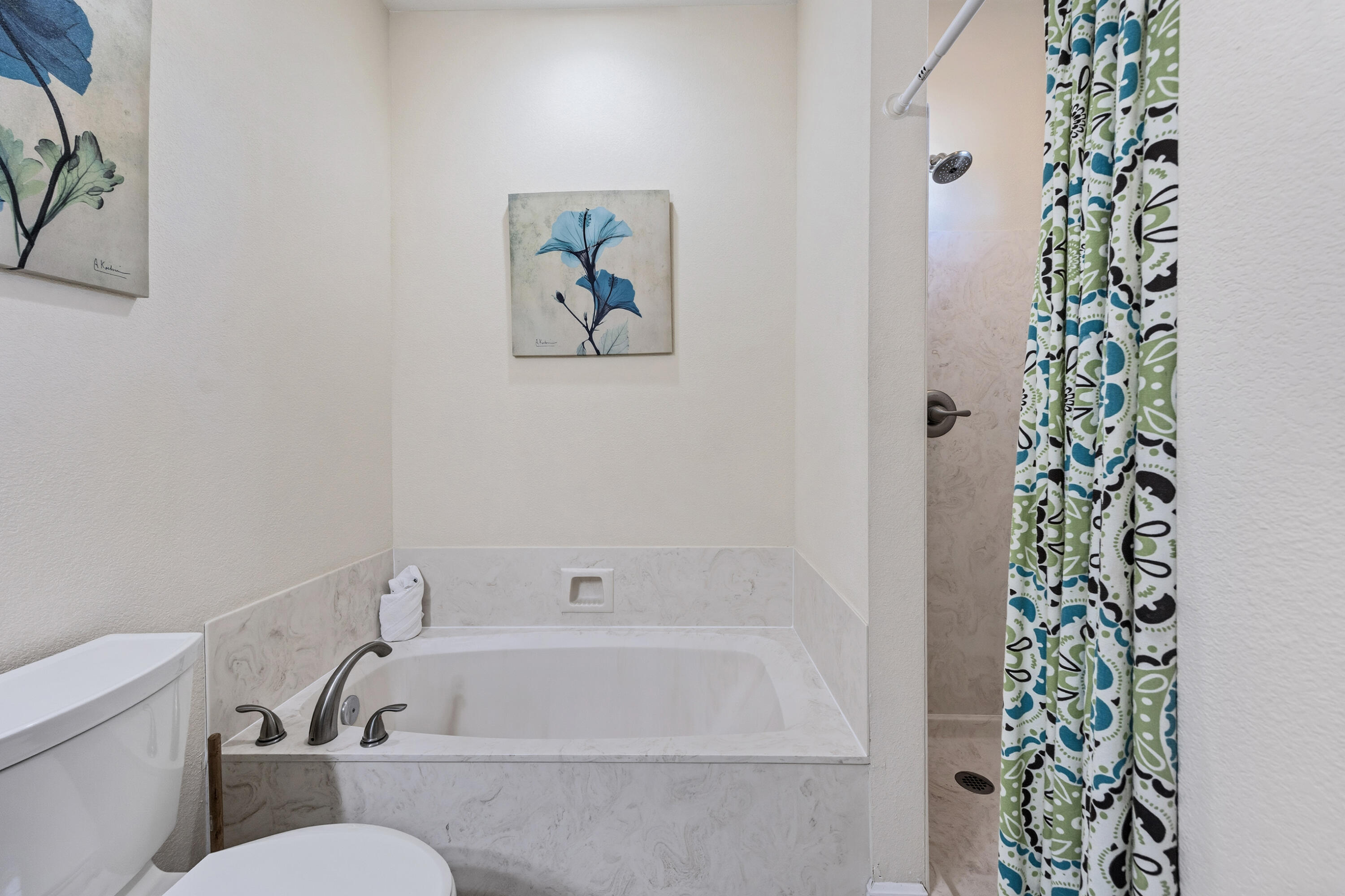 94 Dolphin Street Destin, FL 32541 - Photo 20 of 55 Master Ensuite Bath