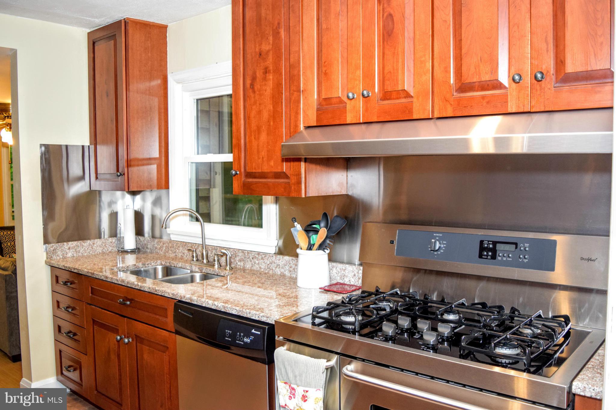 512 Plumtree Road Bel Air, MD 21015 - Photo 11 of 30 Kitchen w/ SS Appliances, Granite, Cherry 42" Cab!