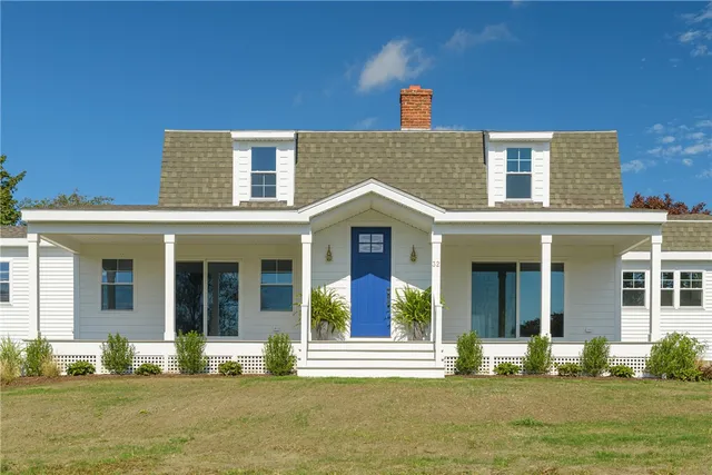 $1,745,000 | 32 Arrowhead Drive, Tiverton, RI 02878