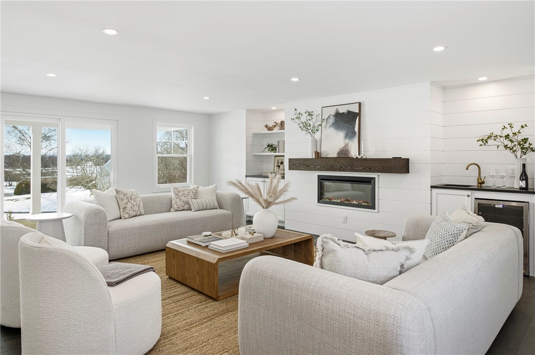 32 Arrowhead Drive Tiverton, RI 02878 - Photo 11 of 42