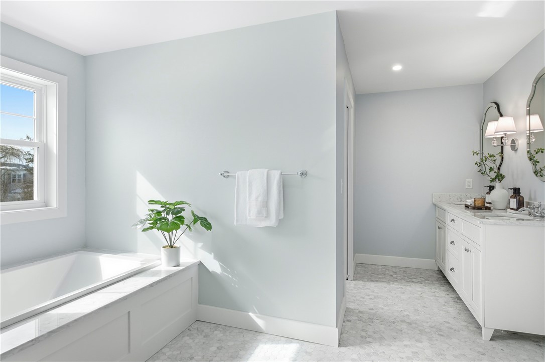 32 Arrowhead Drive Tiverton, RI 02878 - Photo 18 of 42