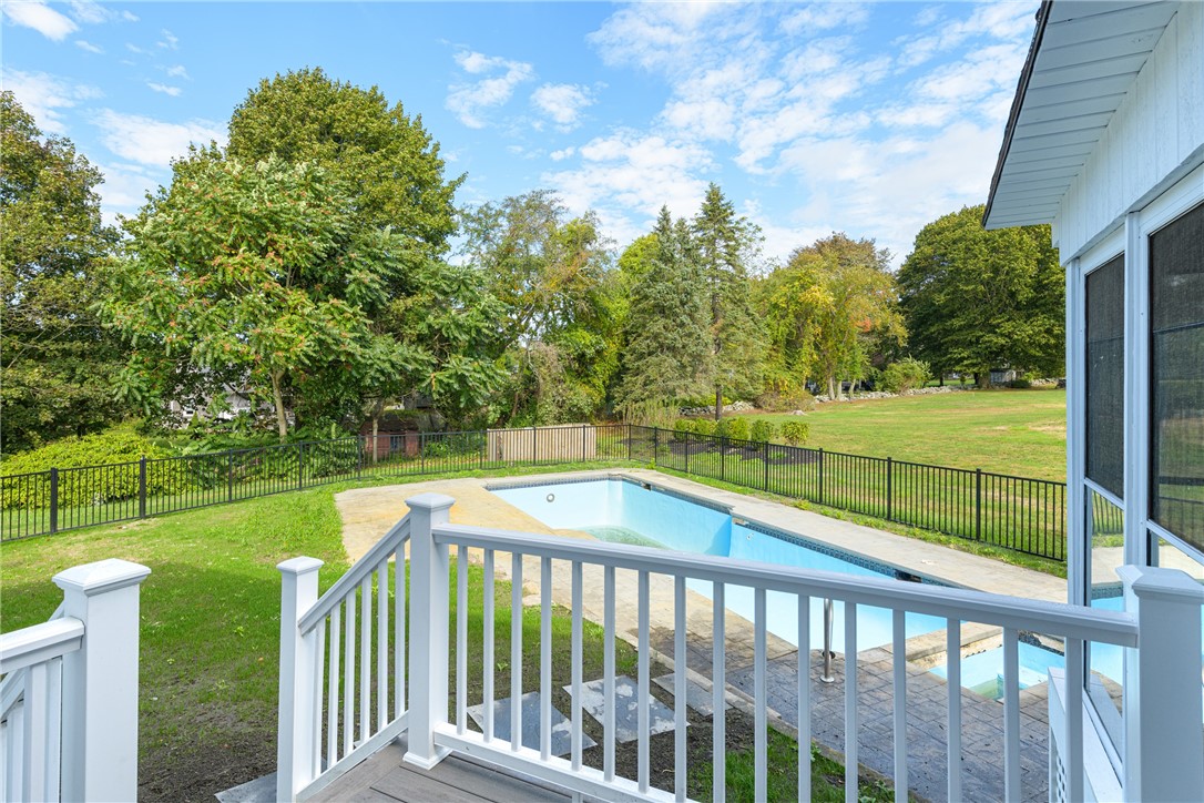 32 Arrowhead Drive Tiverton, RI 02878 - Photo 40 of 42