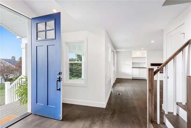 $1,745,000 | 32 Arrowhead Drive, Tiverton, RI 02878