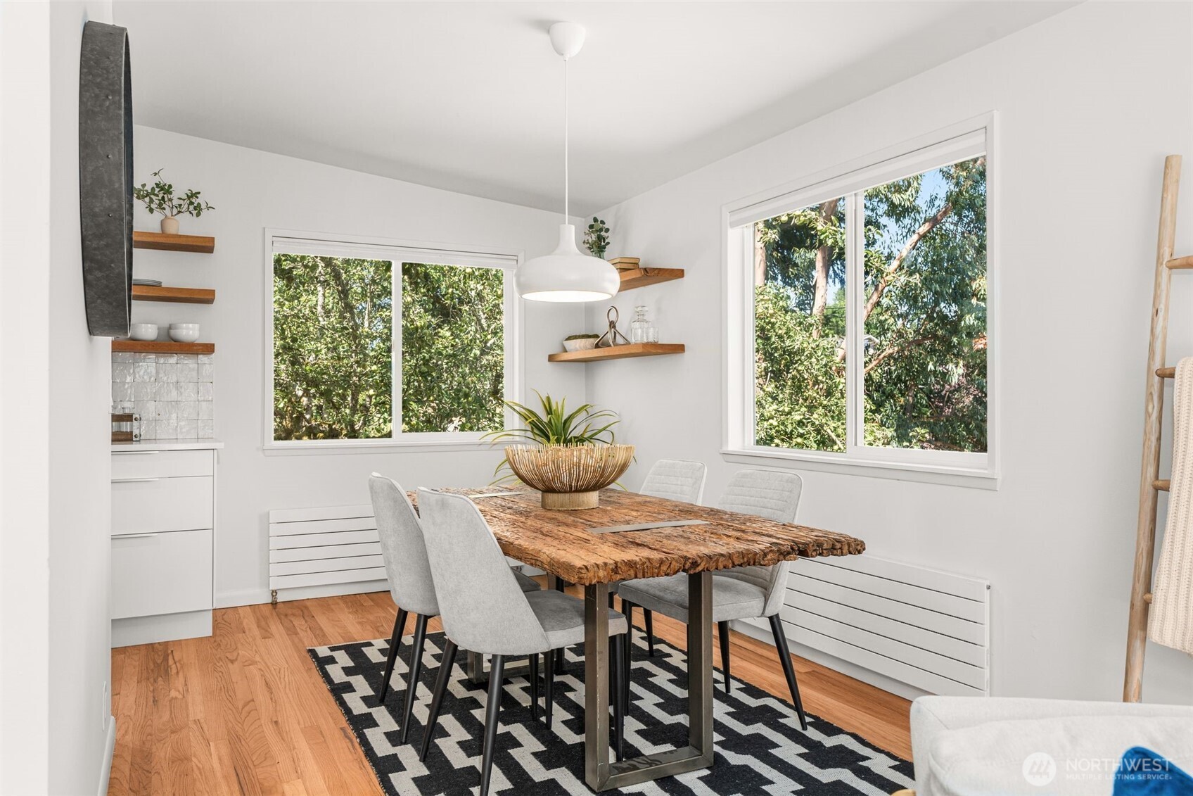2103 Southwest 110th Street Seattle, WA 98146 - Photo 12 of 35 Gallery Image 12