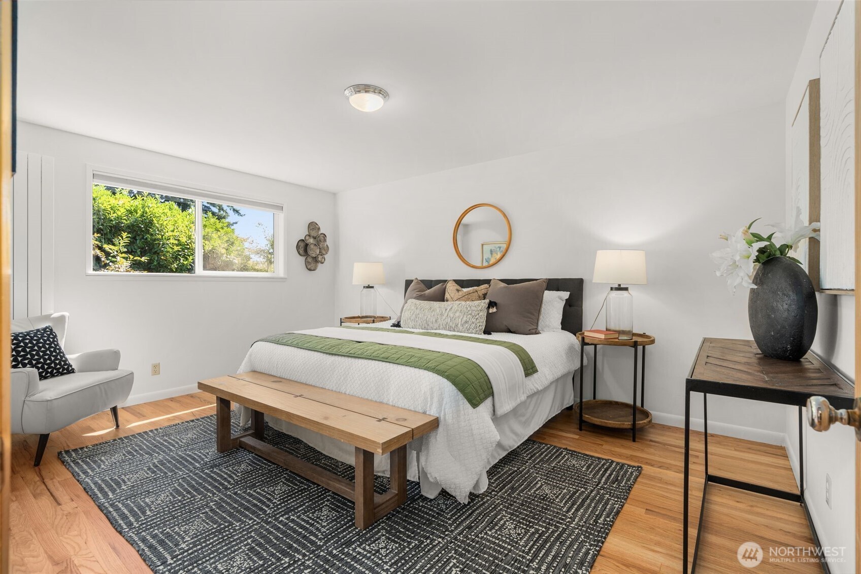 2103 Southwest 110th Street Seattle, WA 98146 - Photo 16 of 35 Gallery Image 16