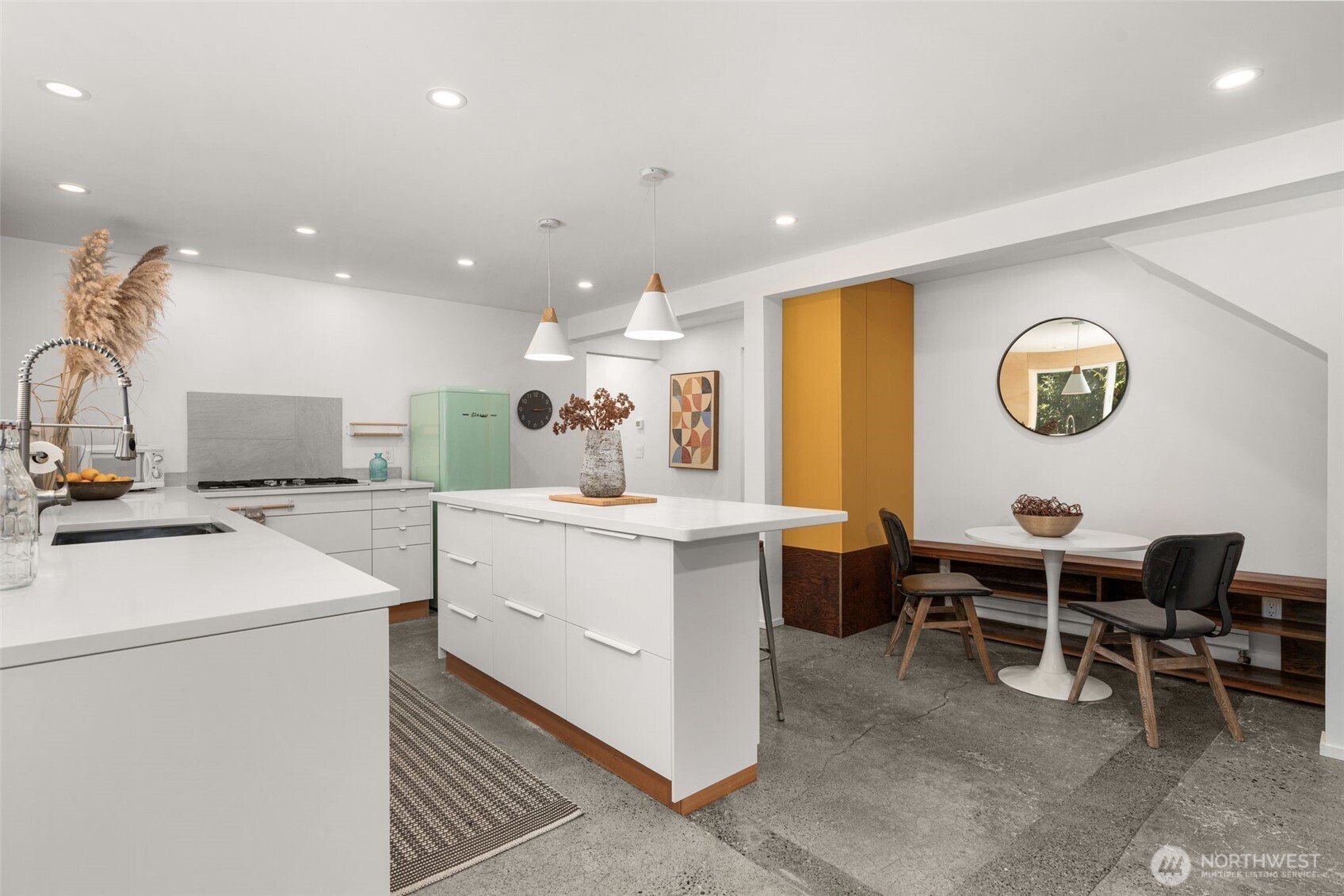 2103 Southwest 110th Street Seattle, WA 98146 - Photo 21 of 35 Gallery Image 21