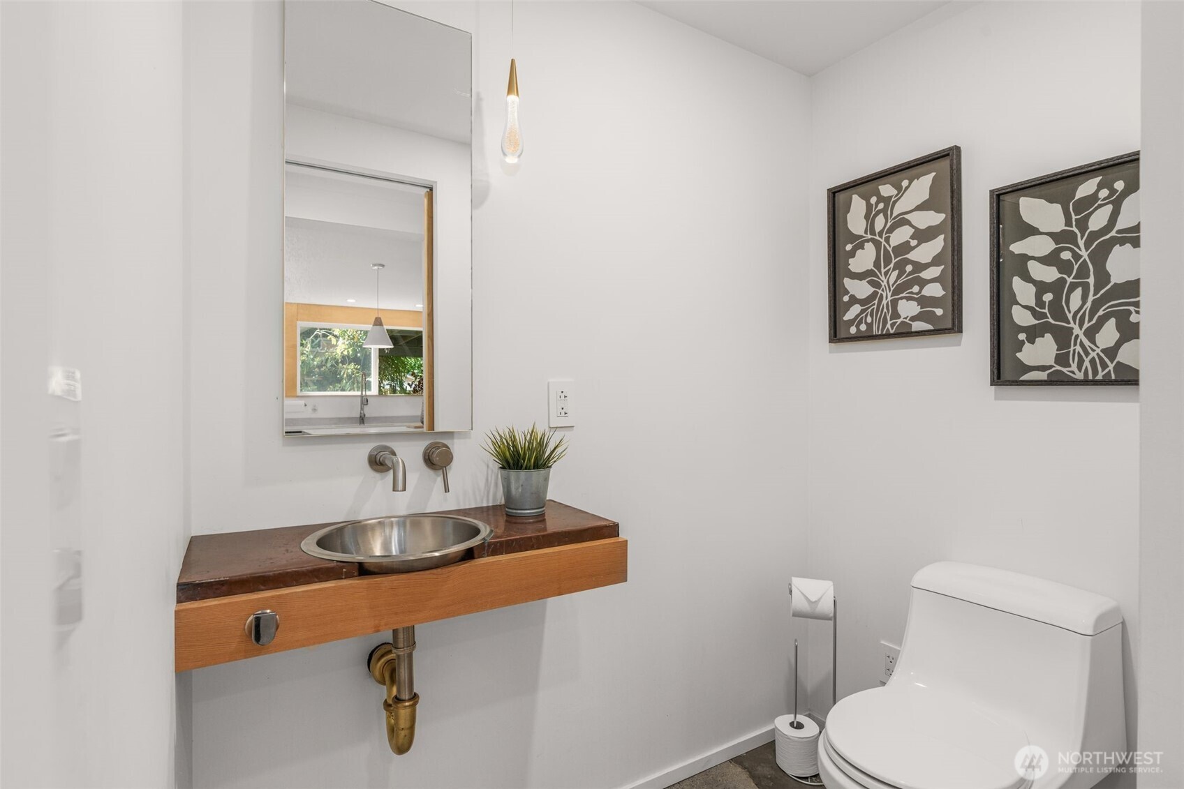 2103 Southwest 110th Street Seattle, WA 98146 - Photo 22 of 35 Gallery Image 22