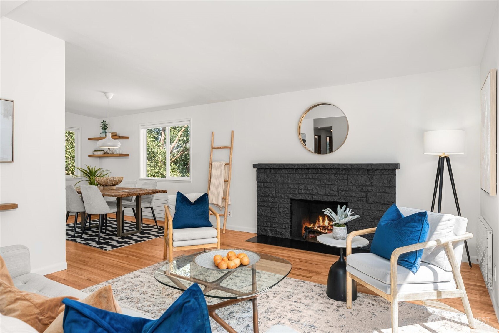 2103 Southwest 110th Street Seattle, WA 98146 - Photo 5 of 35 Gallery Image 5