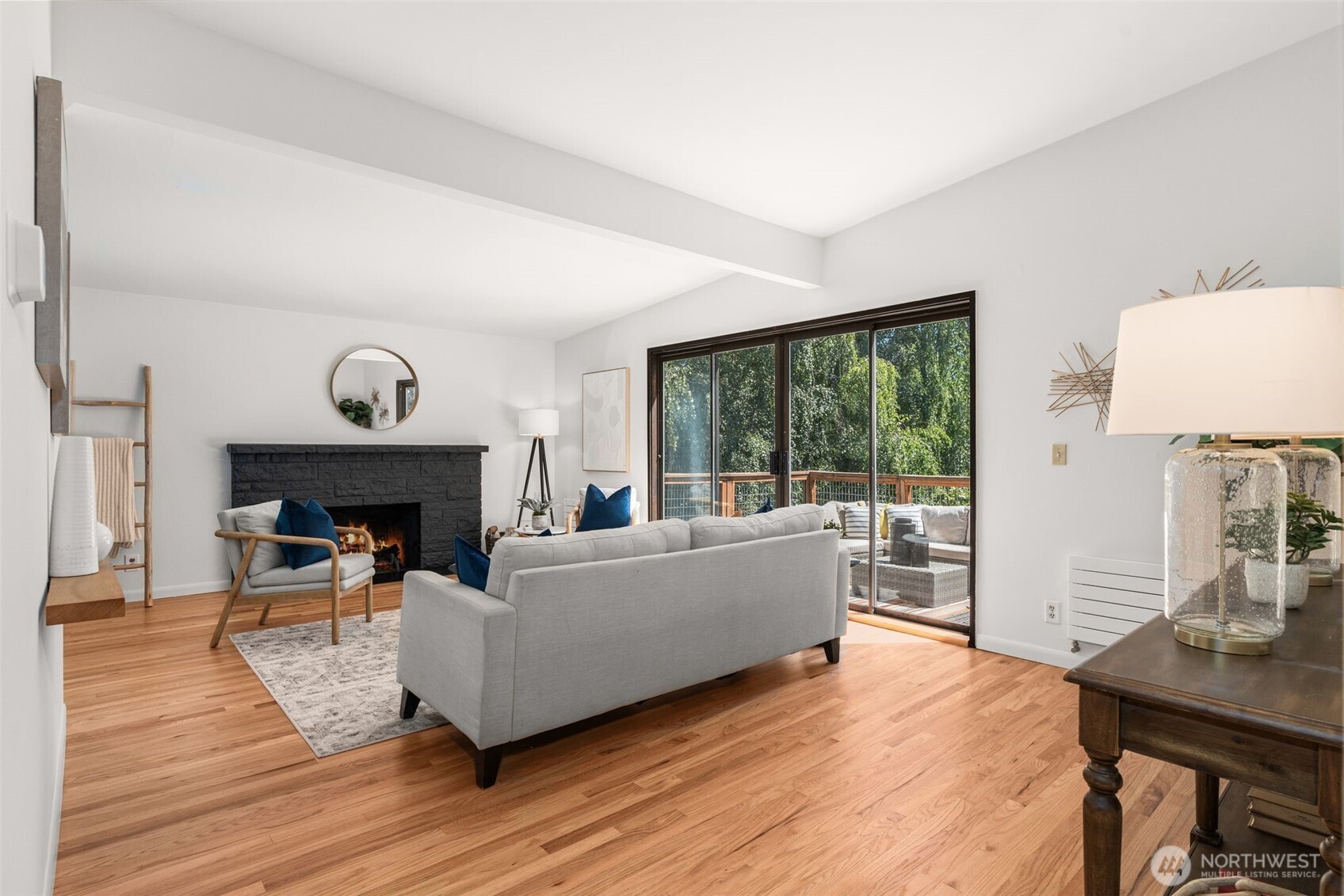2103 Southwest 110th Street Seattle, WA 98146 - Photo 6 of 35 Gallery Image 6