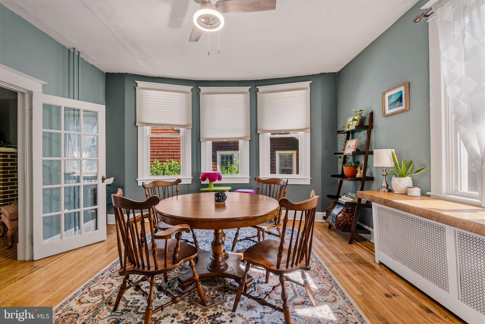 210 Mallow Hill Road Baltimore, MD 21229 - Photo 14 of 43 Dedicated dinning room