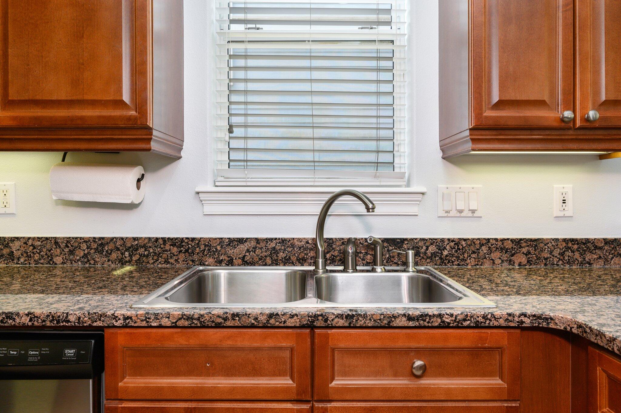219 Grand Key Loop East Destin, FL 32541 - Photo 9 of 59 Kitchen