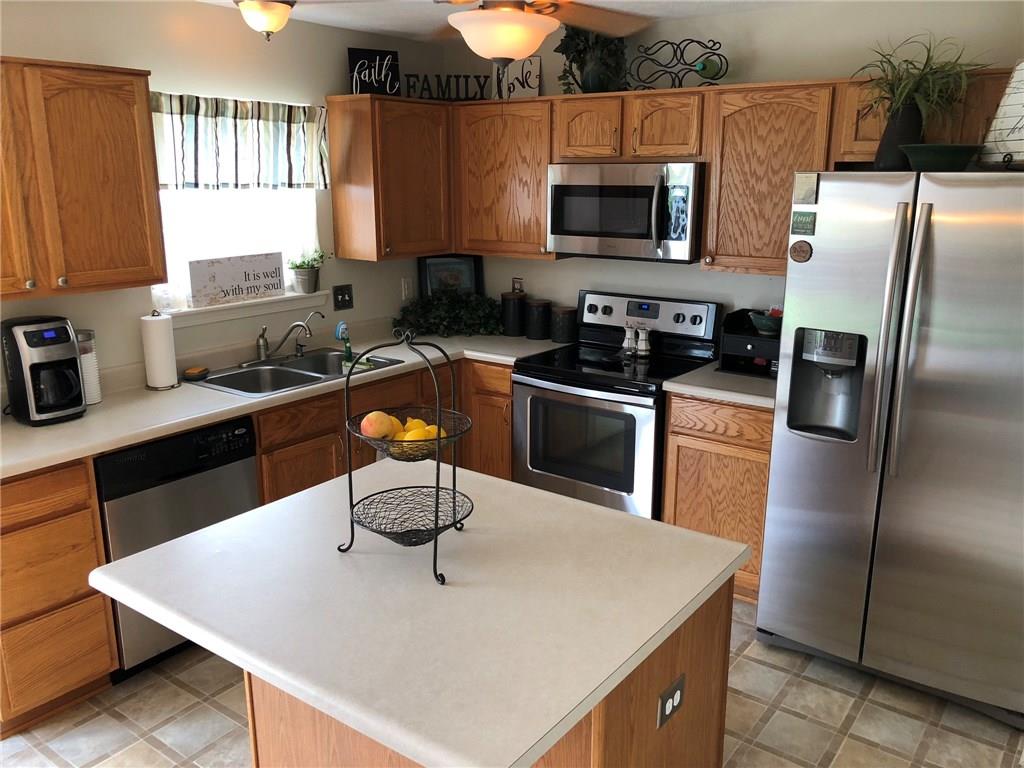 5016 West Bay Road Plainfield, IN 46168 - Photo 9 of 24 Gallery Image 9