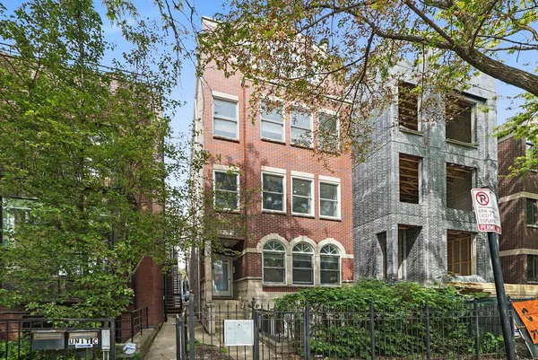 $495,000 | 922 North Wood Street, Unit 2, Chicago, IL 60622
