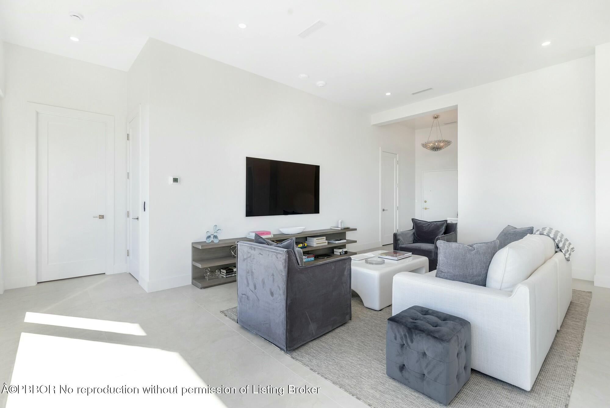 44 Cocoanut Row, Unit 606A Palm Beach, FL 33480 - Photo 11 of 25 TV area