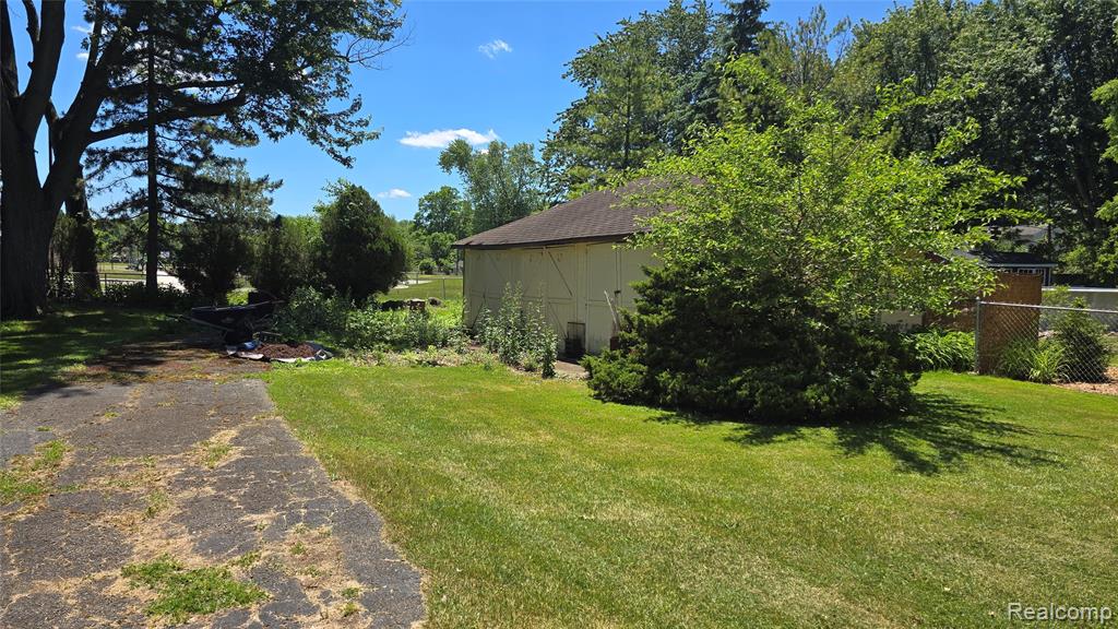 7993 Church Road Grosse Ile, MI 48138 - Photo 25 of 37