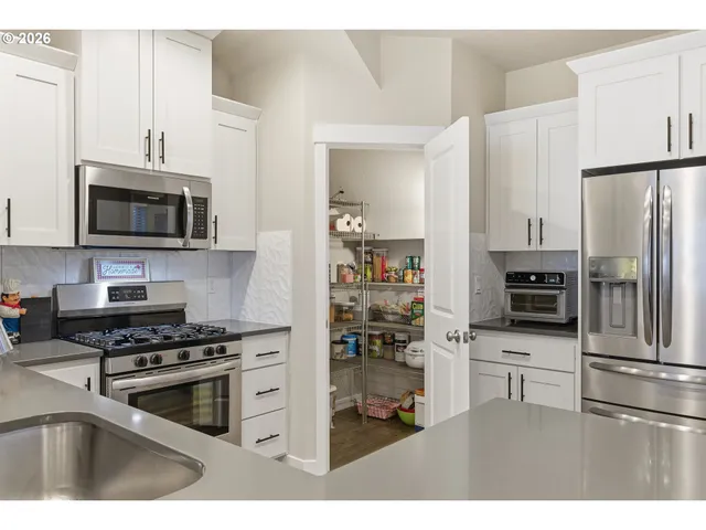 $439,000 | 12685 Southeast Zion Street, Damascus, OR 97089