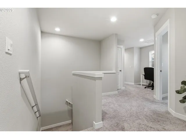 $439,000 | 12685 Southeast Zion Street, Damascus, OR 97089