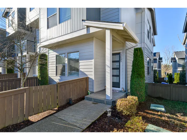 $439,000 | 12685 Southeast Zion Street, Damascus, OR 97089