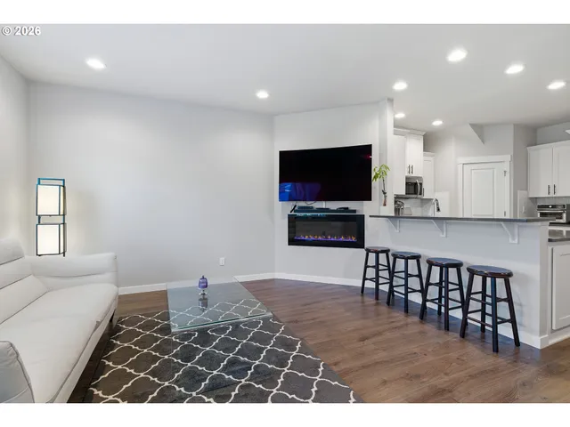 $439,000 | 12685 Southeast Zion Street, Damascus, OR 97089